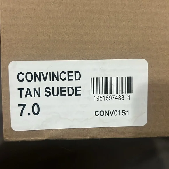 Brand new Steve Madden tan suede size 7 boots. - Picture 3 of 3